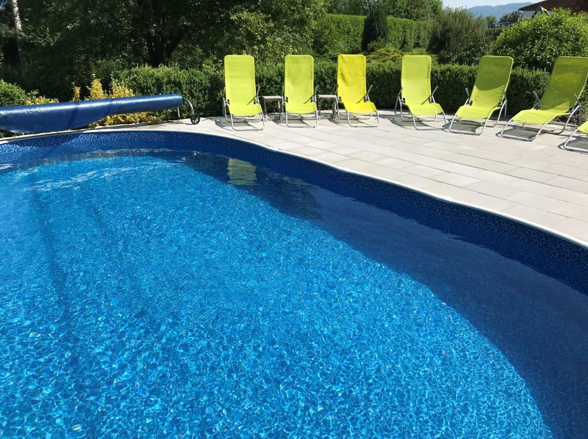Dvur Stran & Wellness Hotel Karlovy Vary Exterior foto